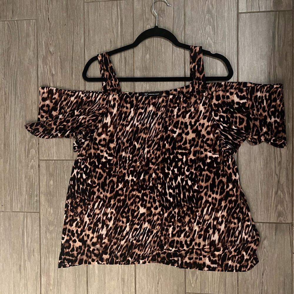 INC Leopard print cold shoulder shirt XXL